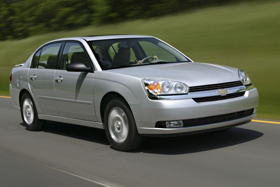  Chevrolet Malibu 2004 года  (фото 33 из 72)